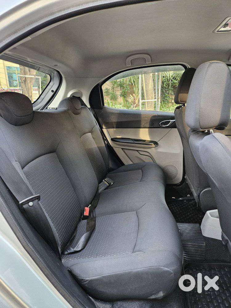 Tata Tiago 1.2 Revotron Xza, 2018, Petrol