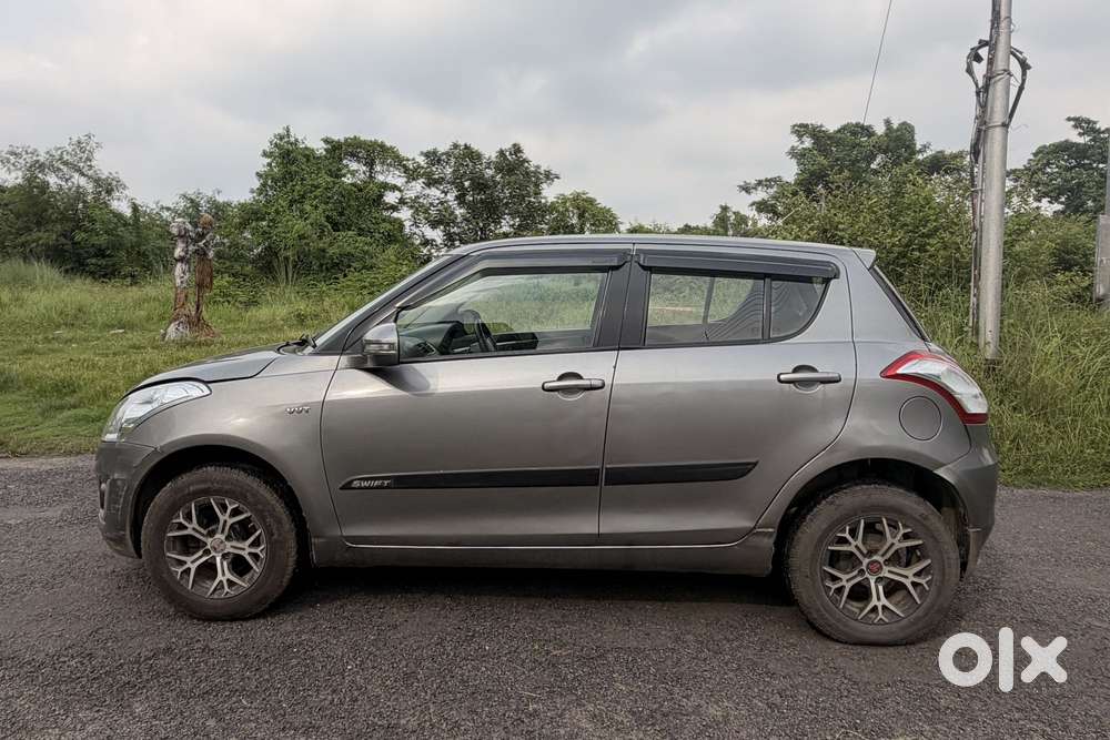 Maruti Suzuki Swift Vxi, 2015, Petrol
