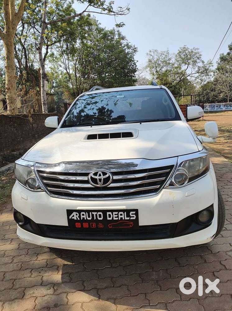Toyota Fortuner 3.0 4x2 Automatic, 2012, Diesel