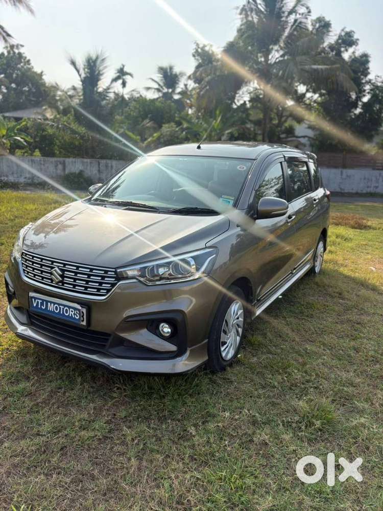 Maruti Suzuki Ertiga Vxi At Petrol, 2021, Petrol