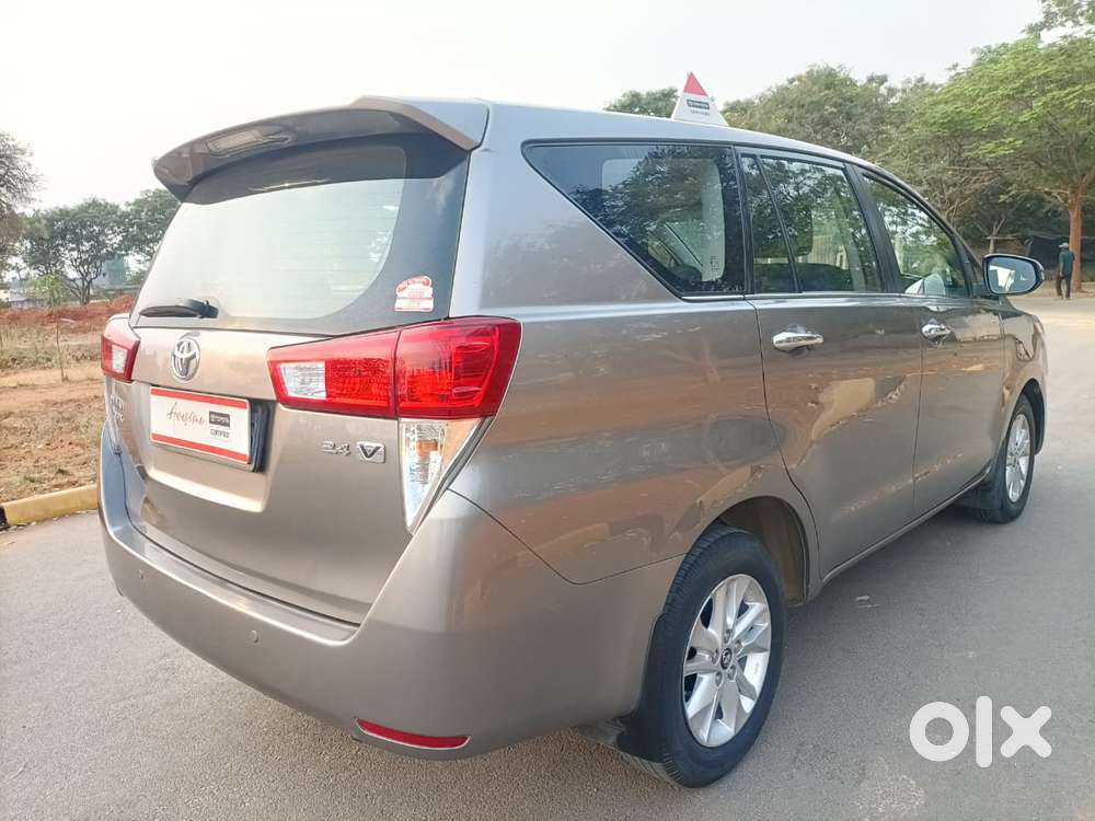 Toyota Innova Crysta 2.4 V 7 Str, 2018