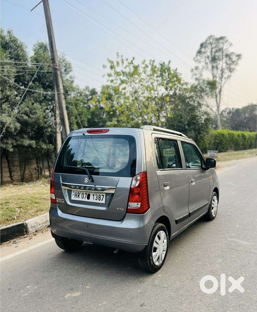 Maruti Suzuki Wagon R Vxi Plus Mt, 2017, Petrol