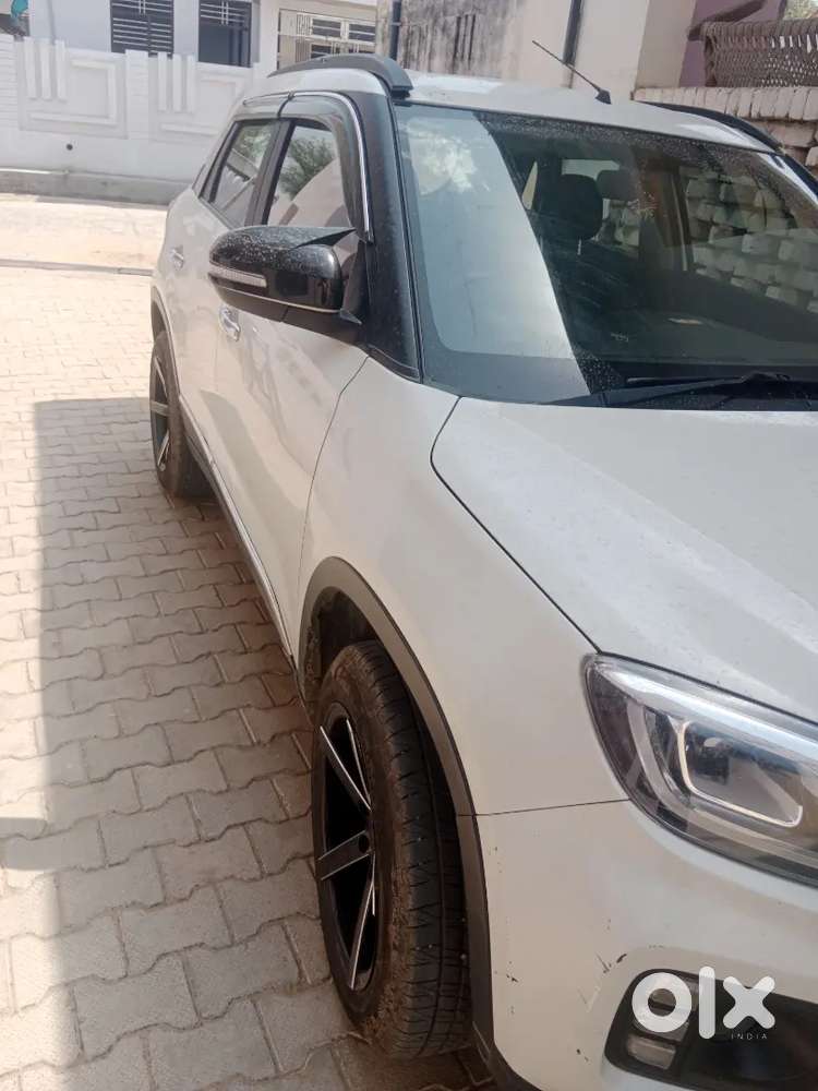Maruti Suzuki Vitara Brezza 2022 Petrol 70000 Km Driven