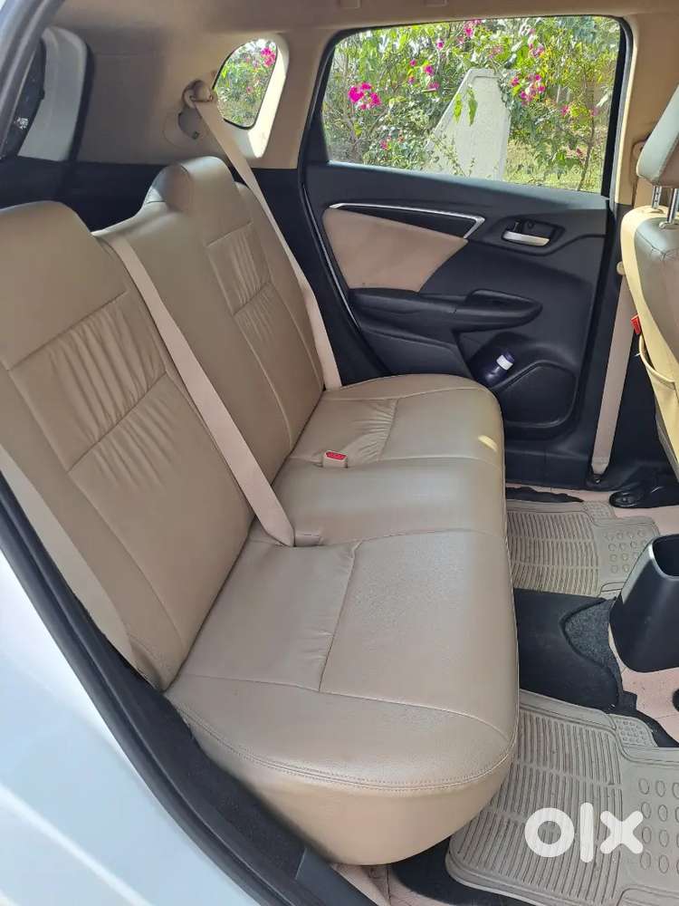 Doctor Driven Honda Jazz 1.5 V 2015