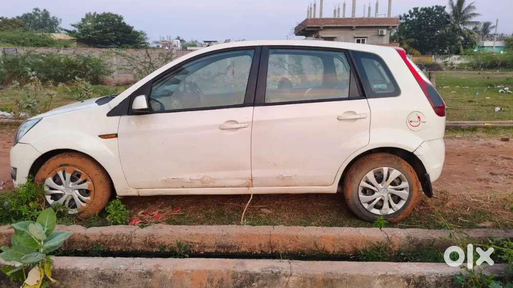 Car For Sale(ford Figo 2012)