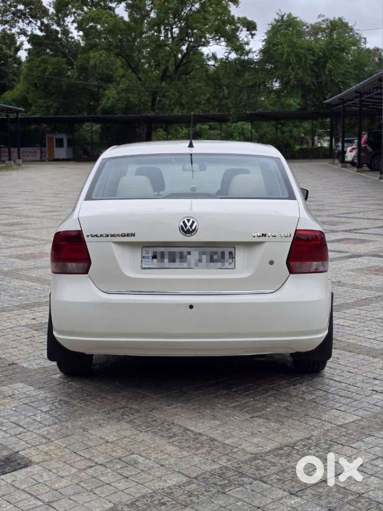 Volkswagen Vento 1.6 Highline Plus 16 Alloy, 2011, Diesel