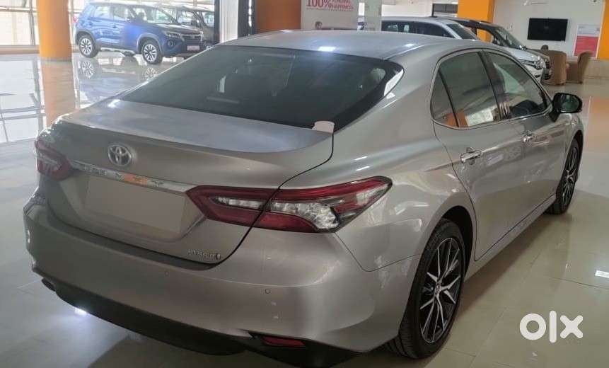 Toyota Camry 2.5 Hybrid, 2023, Petrol