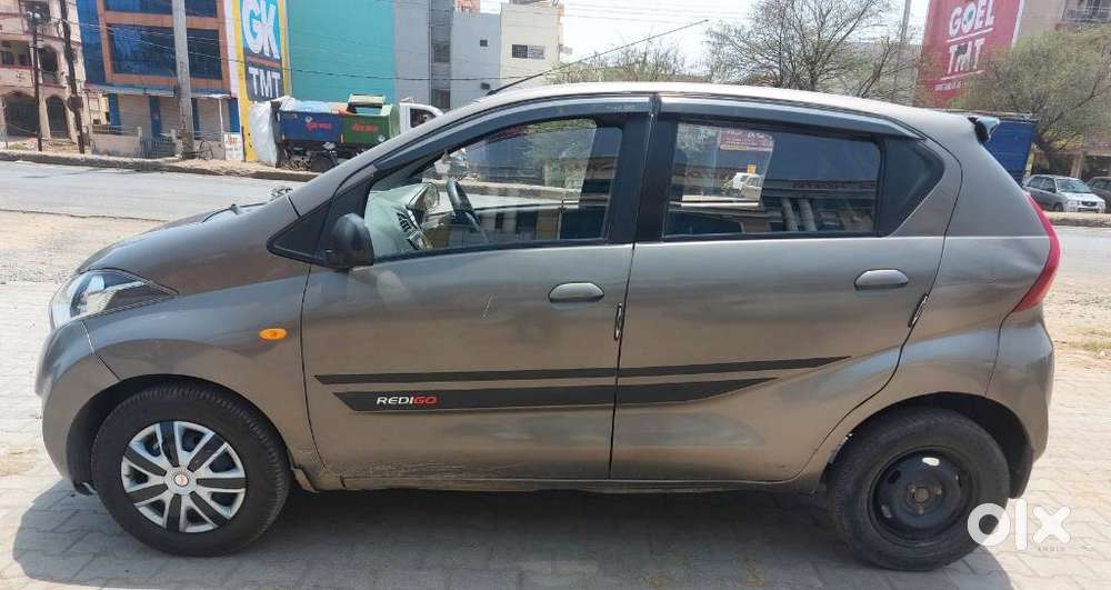 Datsun Redigo T Option, 2017, Petrol