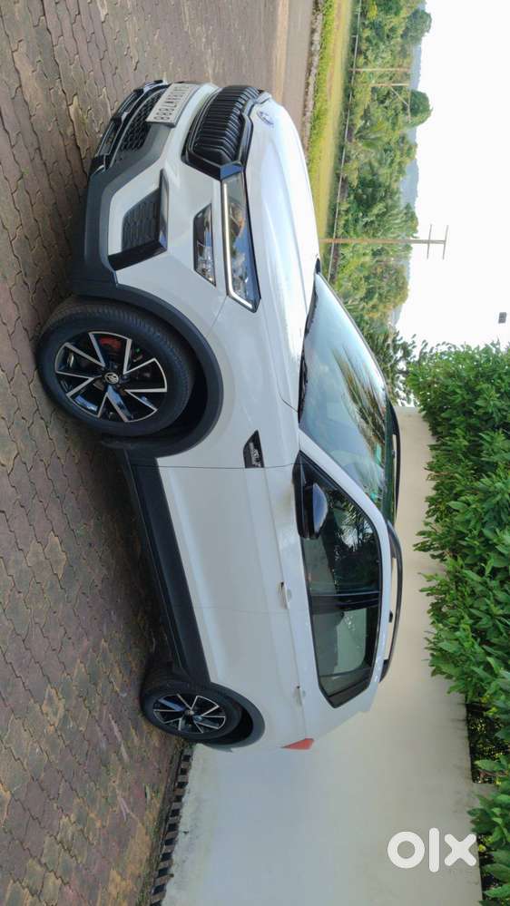 Skoda Kushaq 1.5 Tsi Dsg Monte Carlo 2024 White Colour Turbo Petrol