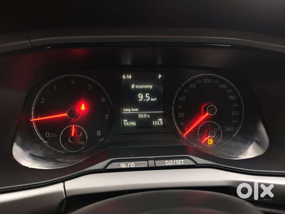 Volkswagen Taigun 1.0 Tsi Highline At, 2022, Petrol