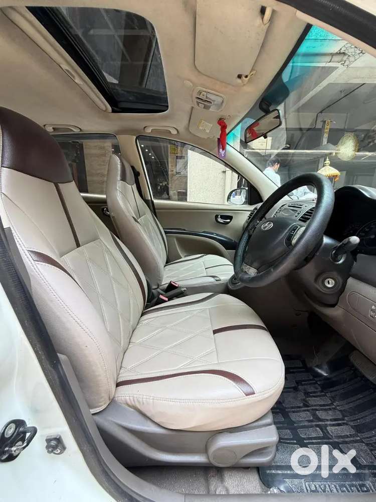 Hyundai I10 2011 Petrol 70000 Km Driven