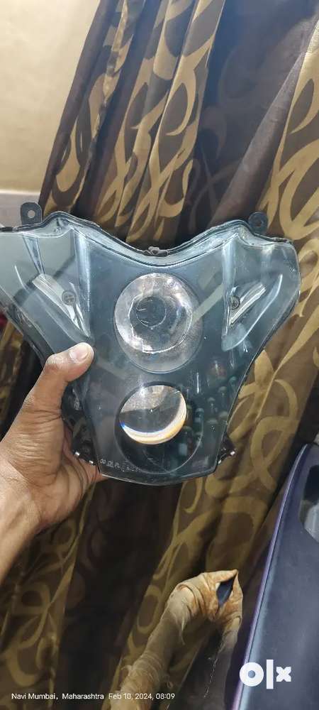 Pulsar 220 2024 headlight olx