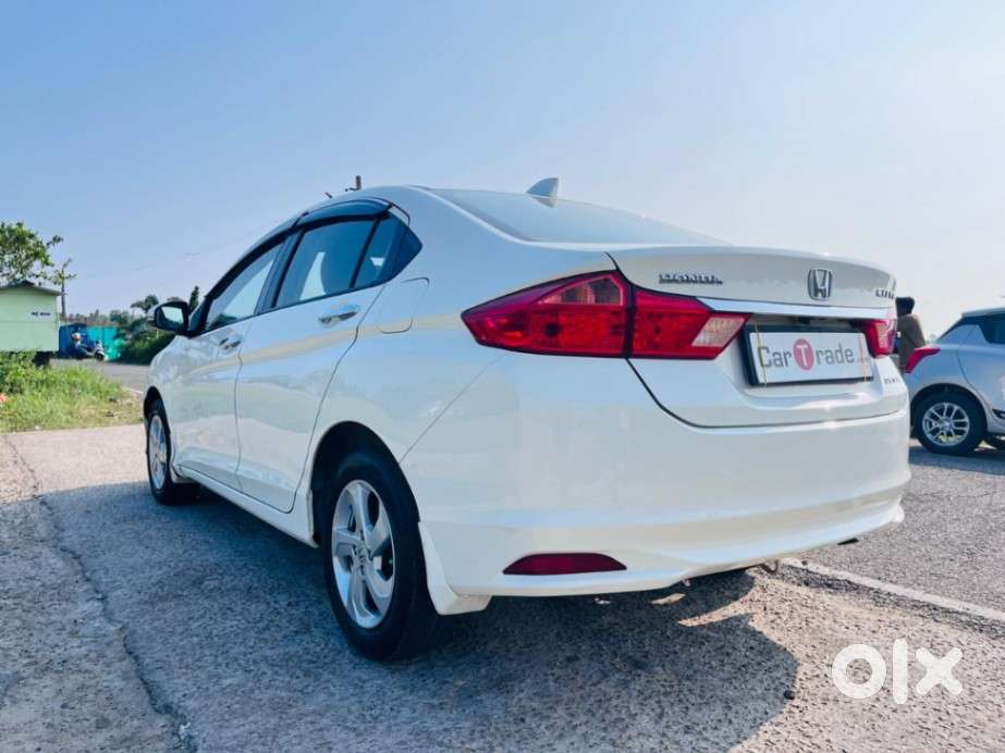 Honda City I-vtec V, 2015, Petrol
