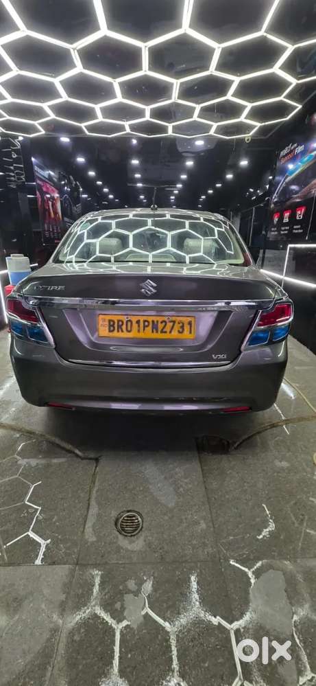 Maruti Suzuki Dzire 1.2 Vxi, 2022, Petrol