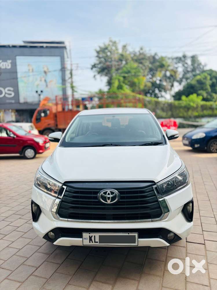 Toyota Innova Crysta 2.8 Gx At 8s, 2017, Diesel
