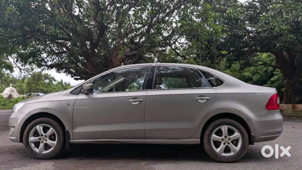 Skoda Rapid 2012 Petrol 110000 Km Driven
