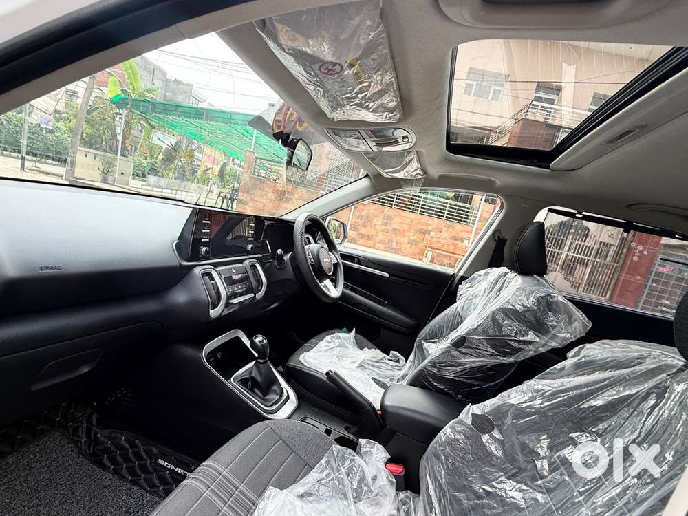 Kia Sonet Petrol 2025
