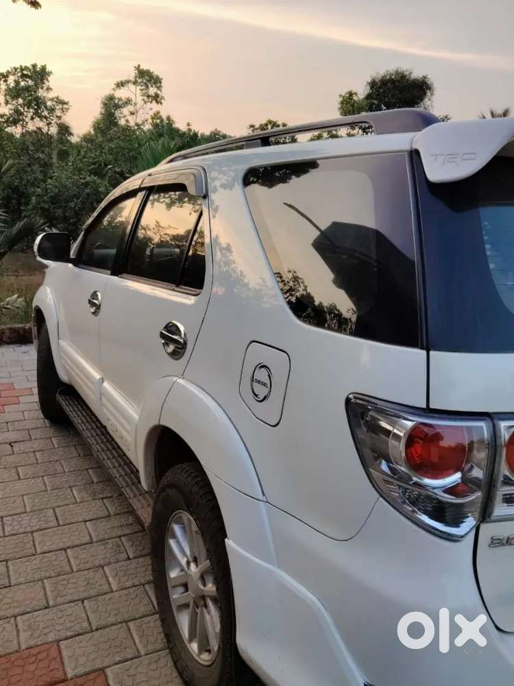 Toyota Fortuner 2013