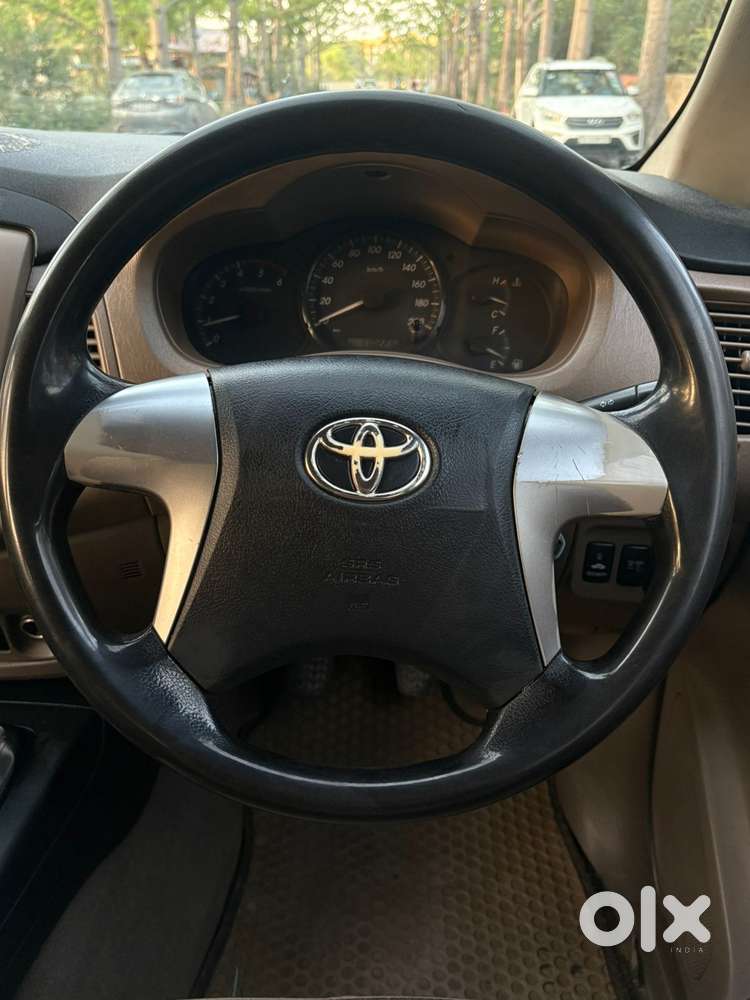 Toyota Innova 2.5 G (diesel) 7 Seater Bs Iv, 2015, Diesel