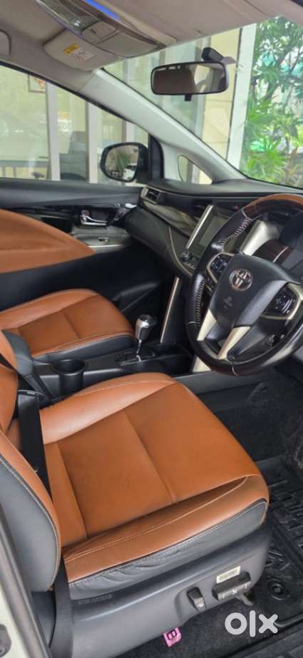 Toyota Innova Crysta 2.8z Automatic, 2018, Diesel