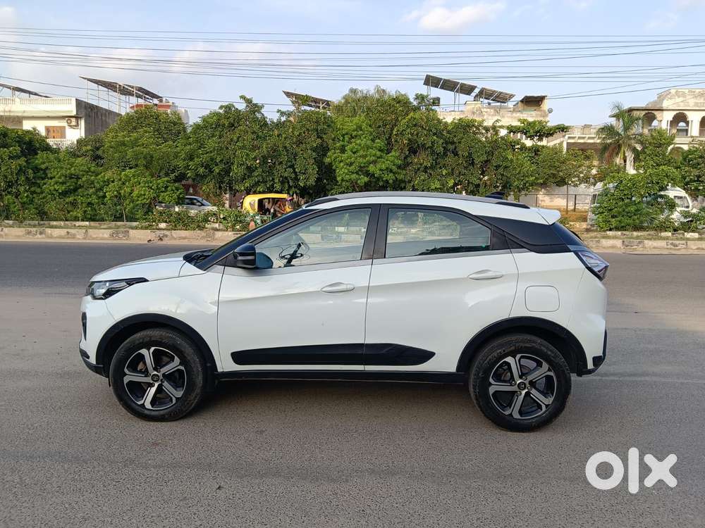 Tata Nexon 1.2 Revotron Xz Plus, 2020, Petrol