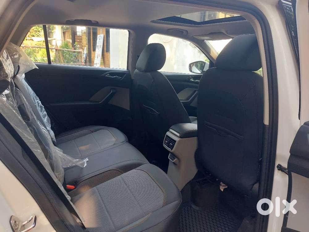 Skoda Kushaq 1.0 Tsi Style, 2024, Petrol