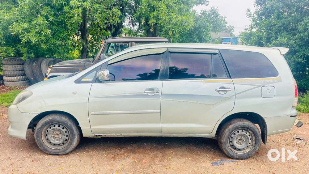 Toyota Innova 2005 Diesel Well Maintained