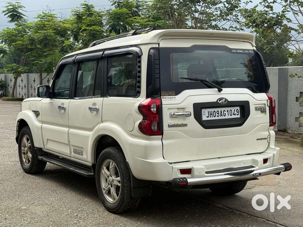 Mahindra Scorpio S10, 2017, Diesel