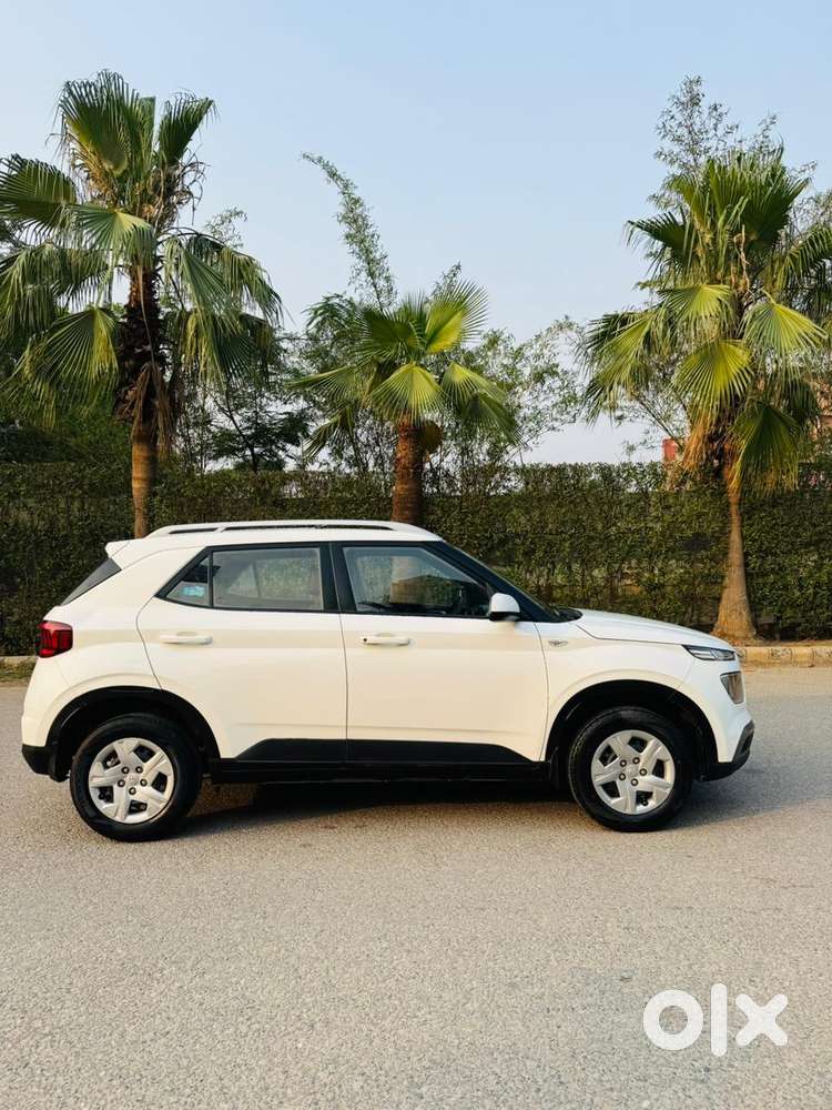 Hyundai Venue S 1.2 Petrol, 2020, Petrol