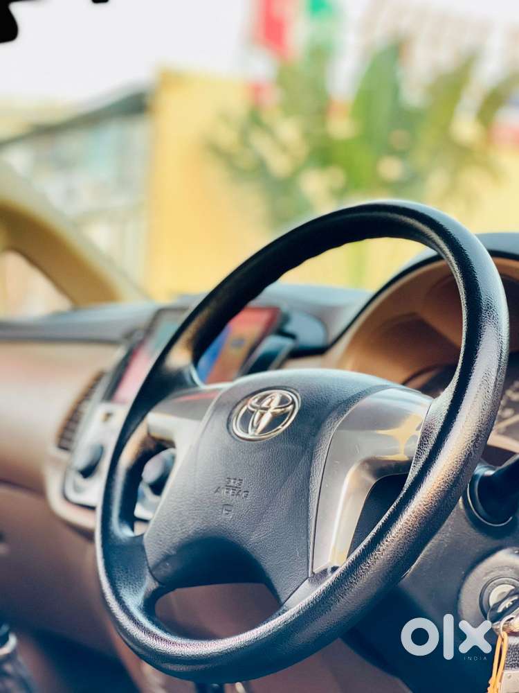 Toyota Innova 2.5 G (diesel) 8 Seater, 2016, Diesel