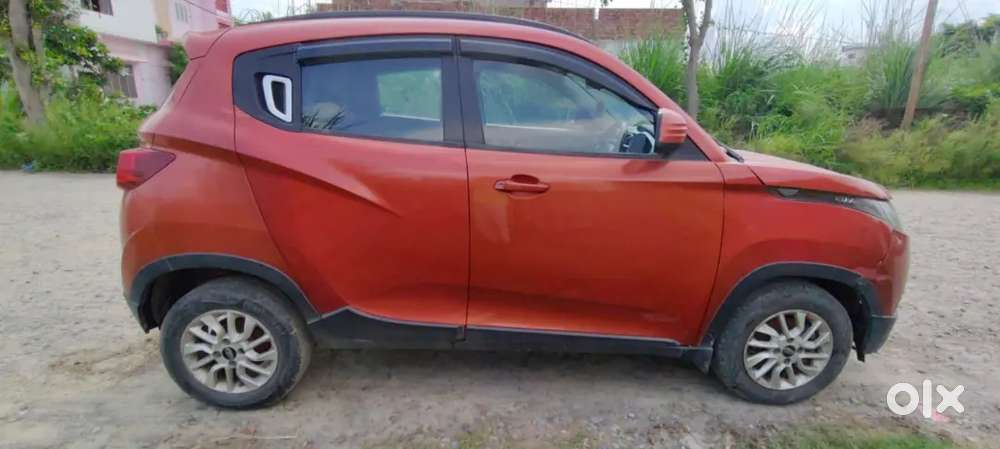 Mahindra Kuv 100 2016  K8 Plus (top Variant)manual Petrol Car