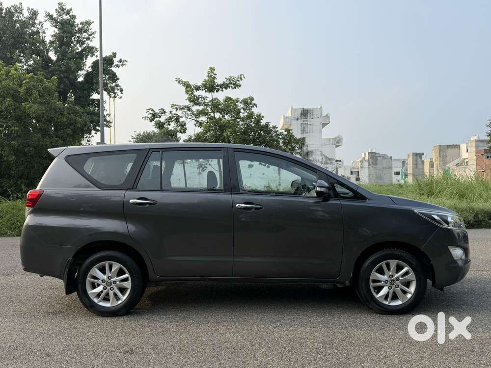 Toyota Innova Crysta 2.8 Gx At 8s, 2018, Diesel