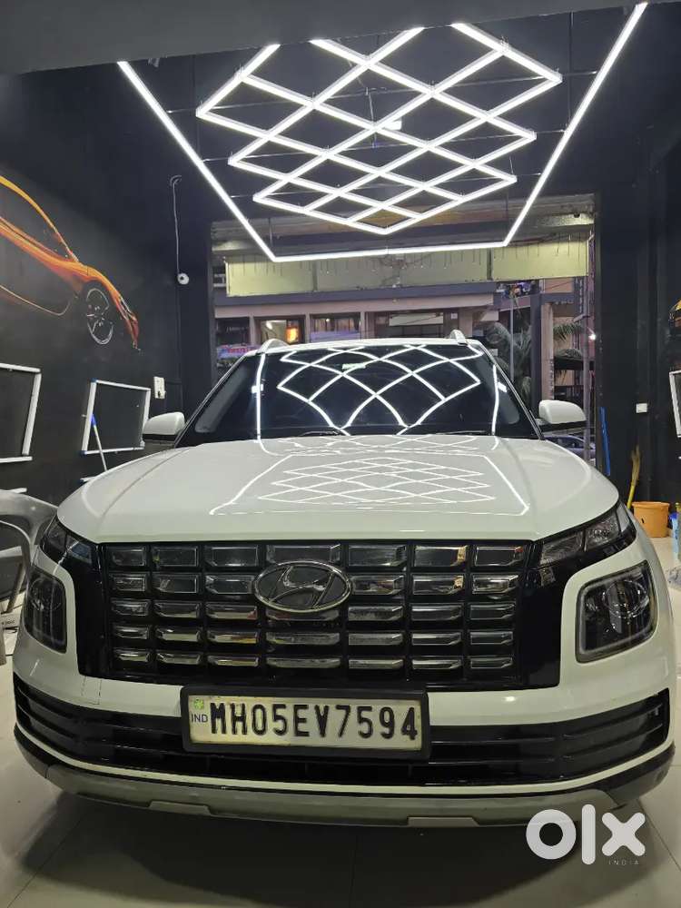 Hyundai Venue 2022 Diesel 87000 Km Driven
