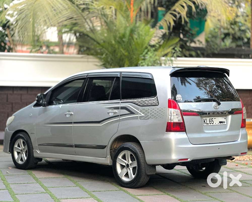 Toyota Innova Diesel 2012 Year