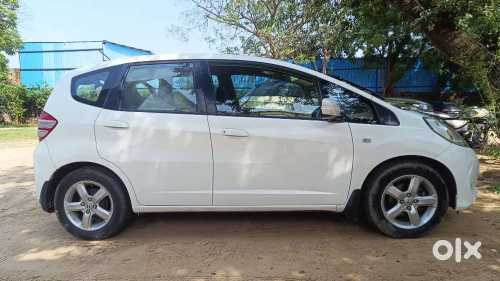 Honda Jazz 2011 S / Valid Upto 2011 November.