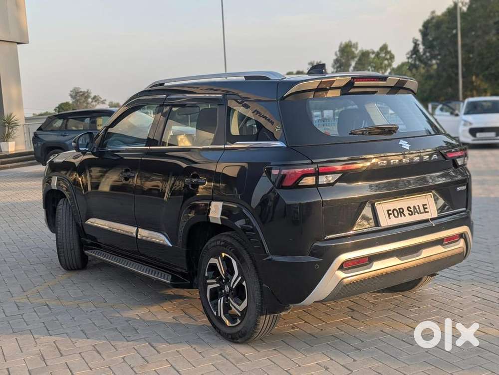 Maruti Suzuki Brezza 2024 Petrol 14000 Km Driven