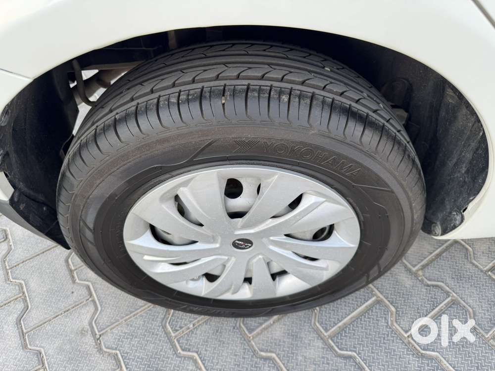 Maruti Suzuki Swift Lxi Option, 2016, Petrol