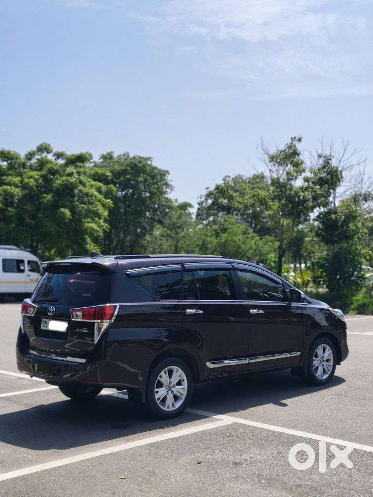 Toyota Innova Crysta 2.8z Automatic, 2017, Diesel