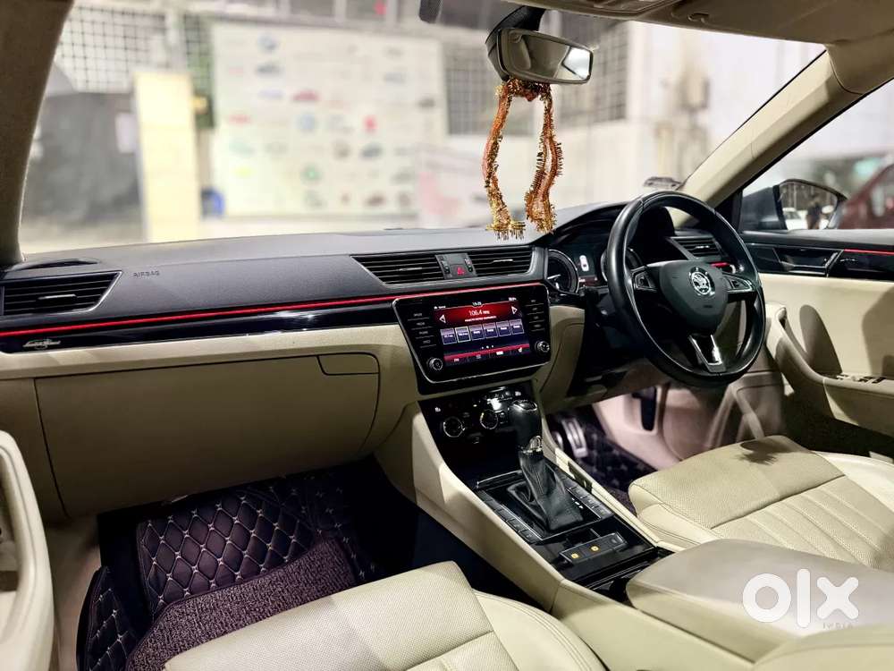 Skoda Superb 2.0 L&k Tsi At, 2020, Petrol