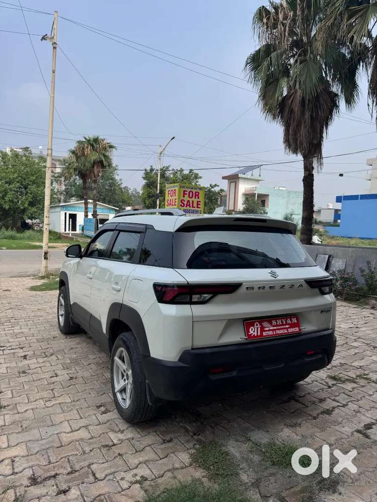 Maruti Suzuki Brezza 2023 Hybrid Manual