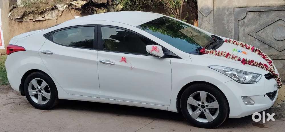 फुल्ल लोड्डेड छान कंडिशन मध्ये आहे डाकुमेंट क्लीर आहे