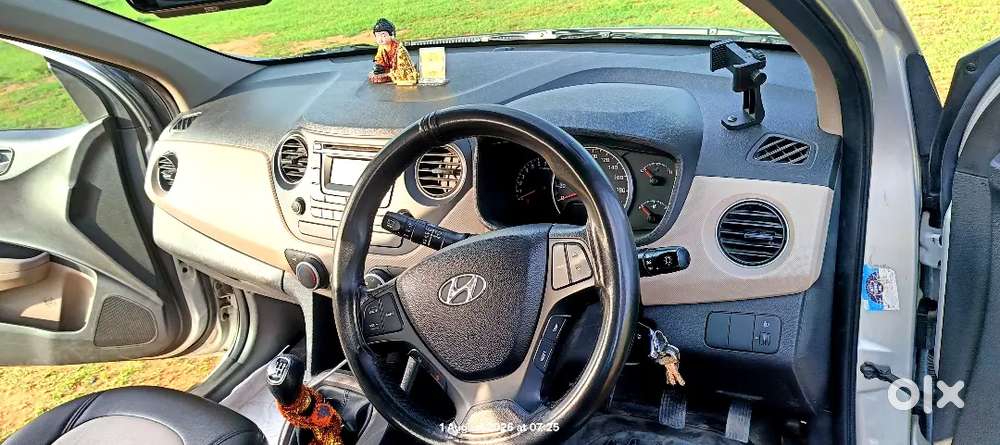 Hyundai Grand I10 Sportz 2016-silent,reliable Engine