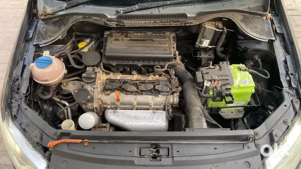 Volkswagen Vento Petrol Highline At, 2011, Petrol