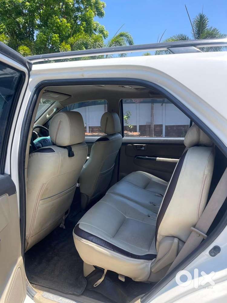 Toyota Fortuner 2013 Dec Diesel Well Maintained