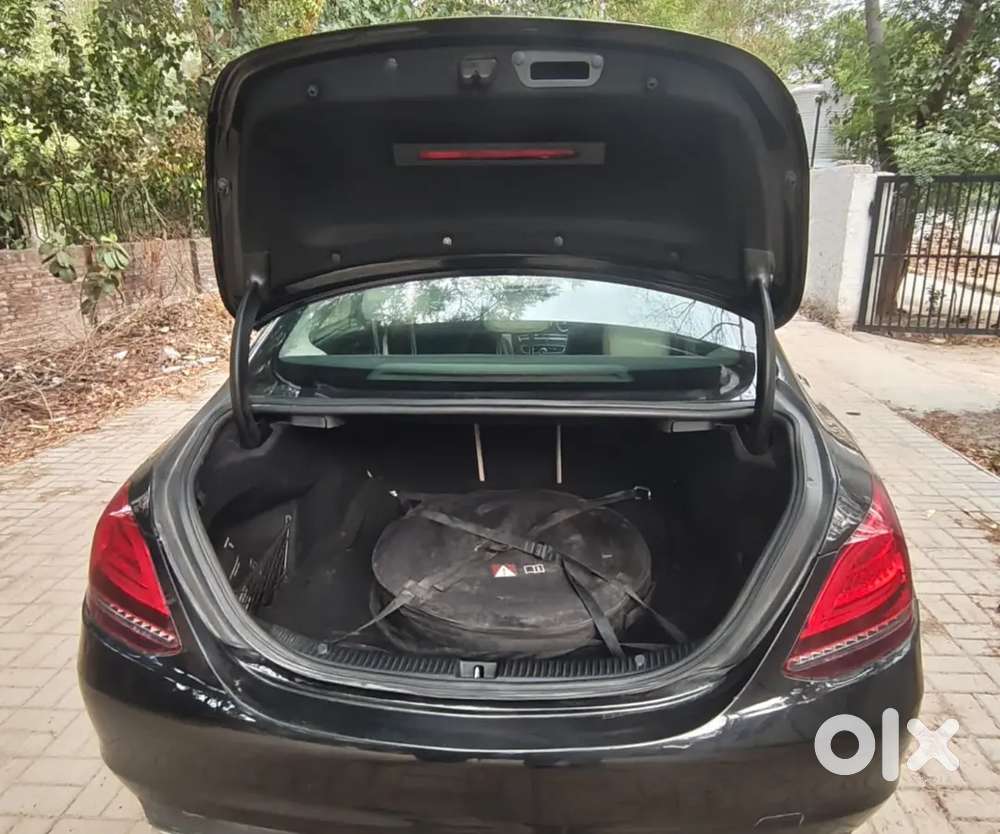 Mercedes-benz C Class 2021 Petrol 100000 Km Driven