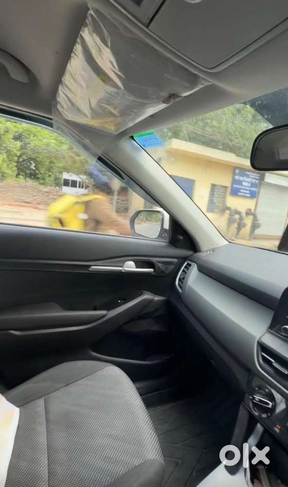 Kia New Seltos 2025 Petrol 17000 Km Driven