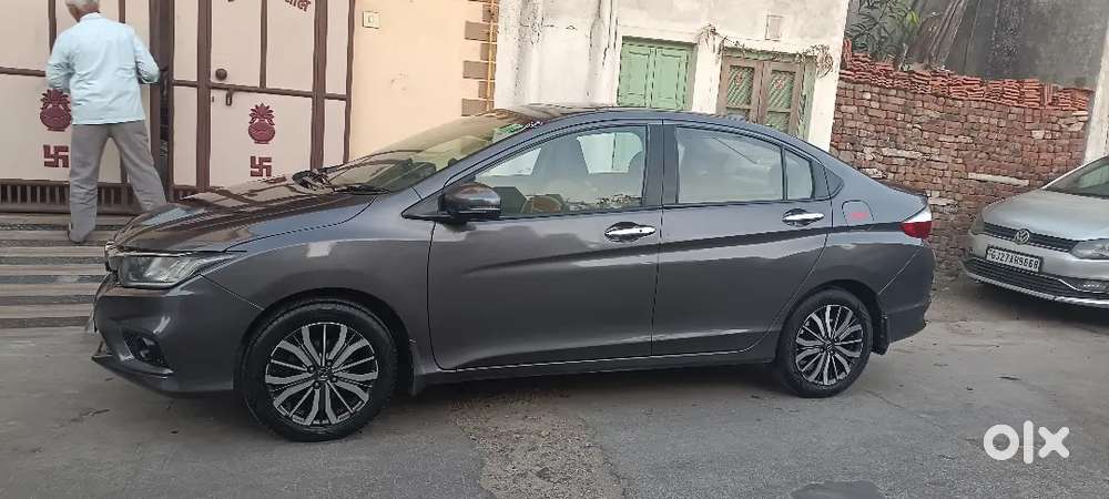 .. Good Condition Top Model Sunroof Meghval
