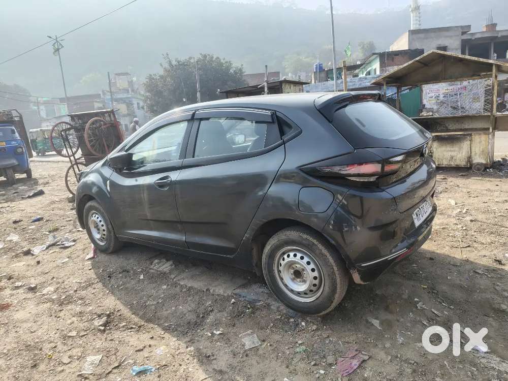 Tata Altroz Petrol 2021