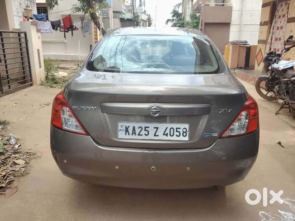Nissan Sunny Diesel 2012