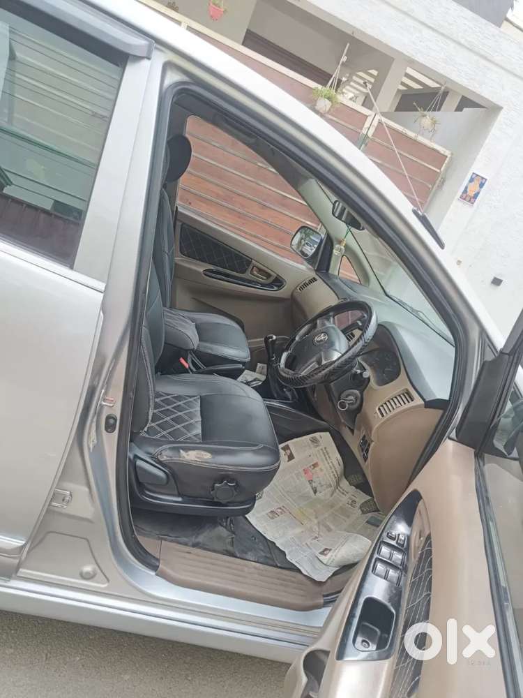 Toyota Innova 2.5 Gx 8 Str Bs-iii, 2015, Diesel